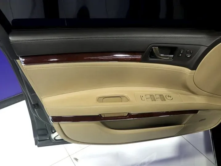 2011 Cadillac SLS 2.0T 262HP L4 6AT,autocango,china used car exporter,china ev exporter,chinese used car exporter,chinese used ev exporter