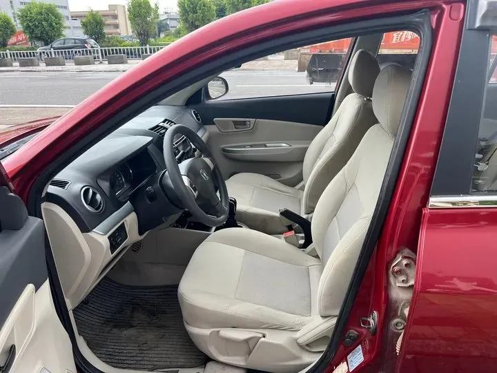 2012 ChangAn Alsvin V5 1.5L 114HP L4 5MT,autocango,china used car exporter,china ev exporter,chinese used car exporter,chinese used ev exporter