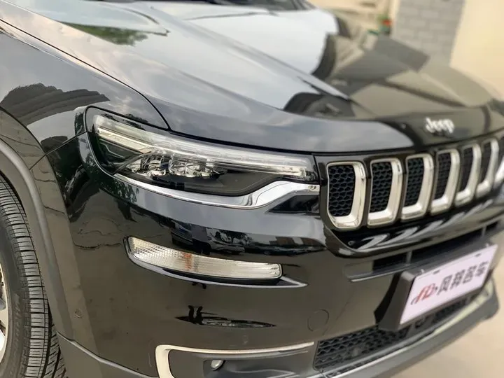 2018 Jeep Commander 2.0T 265HP L4 9AT,autocango,china used car exporter,china ev exporter,chinese used car exporter,chinese used ev exporter