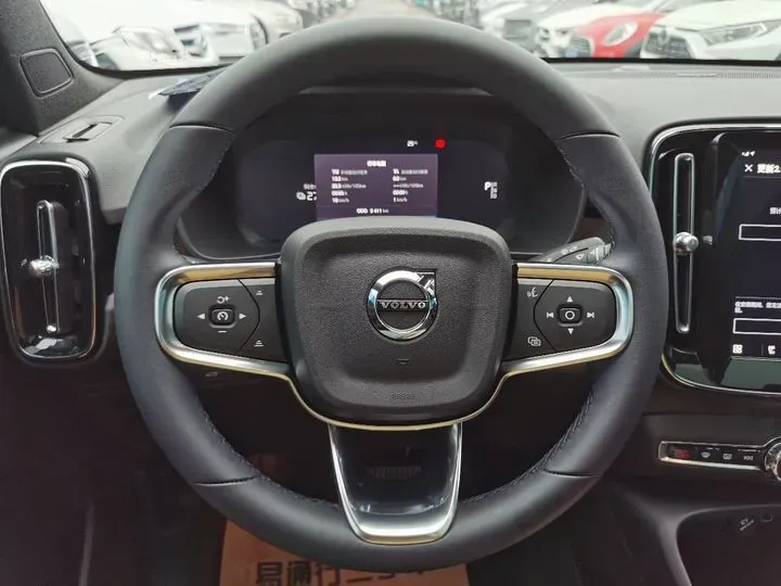 2022 Volvo C40 BEV 69KWH,autocango,china used car exporter,china ev exporter,chinese used car exporter,chinese used ev exporter