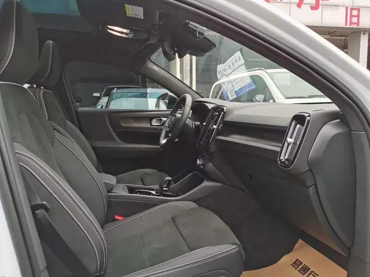 2022 Volvo C40 BEV 69KWH,autocango,china used car exporter,china ev exporter,chinese used car exporter,chinese used ev exporter