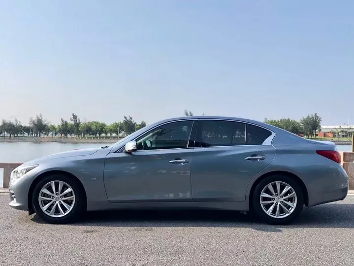 2014 Infiniti Q50 3.7L 351HP V6 7AT,autocango,china used car exporter,china ev exporter,chinese used car exporter,chinese used ev exporter
