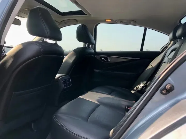 2014 Infiniti Q50 3.7L 351HP V6 7AT,autocango,china used car exporter,china ev exporter,chinese used car exporter,chinese used ev exporter