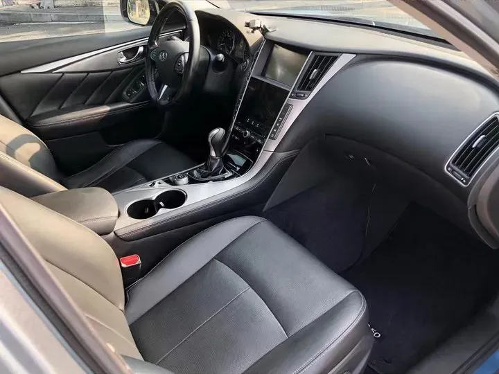 2014 Infiniti Q50 3.7L 351HP V6 7AT,autocango,china used car exporter,china ev exporter,chinese used car exporter,chinese used ev exporter