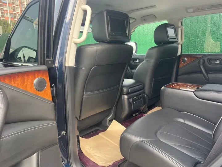 2016 Infiniti QX80 5.6L 398HP V8 7AT,autocango,china used car exporter,china ev exporter,chinese used car exporter,chinese used ev exporter