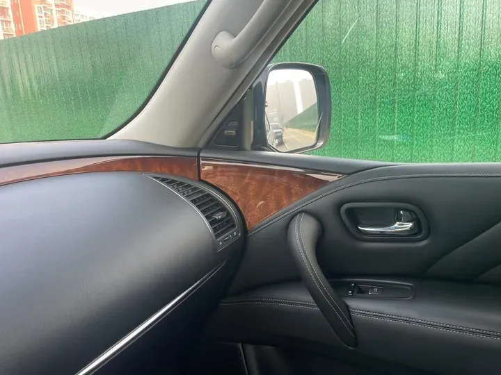 2016 Infiniti QX80 5.6L 398HP V8 7AT,autocango,china used car exporter,china ev exporter,chinese used car exporter,chinese used ev exporter