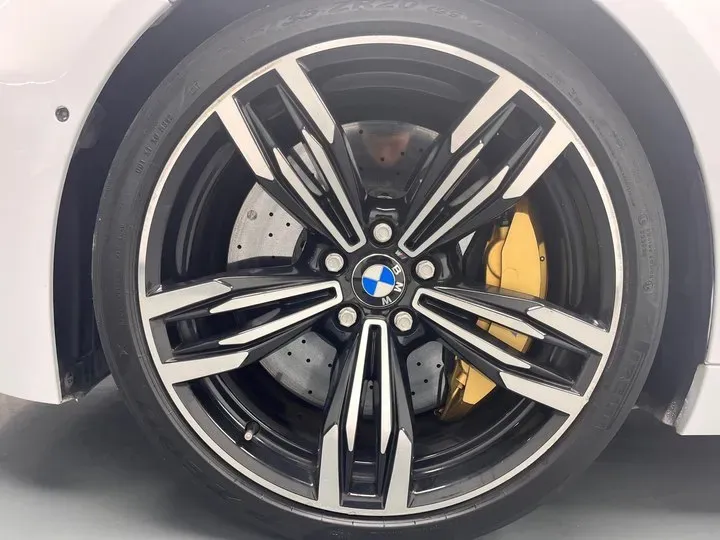 2015 BMW M6 4.4T 560HP V8 7DCT,autocango,china used car exporter,china ev exporter,chinese used car exporter,chinese used ev exporter