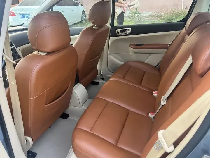 2007 Peugeot 307 1.6L 106HP L4 5MT,autocango,china used car exporter,china ev exporter,chinese used car exporter,chinese used ev exporter