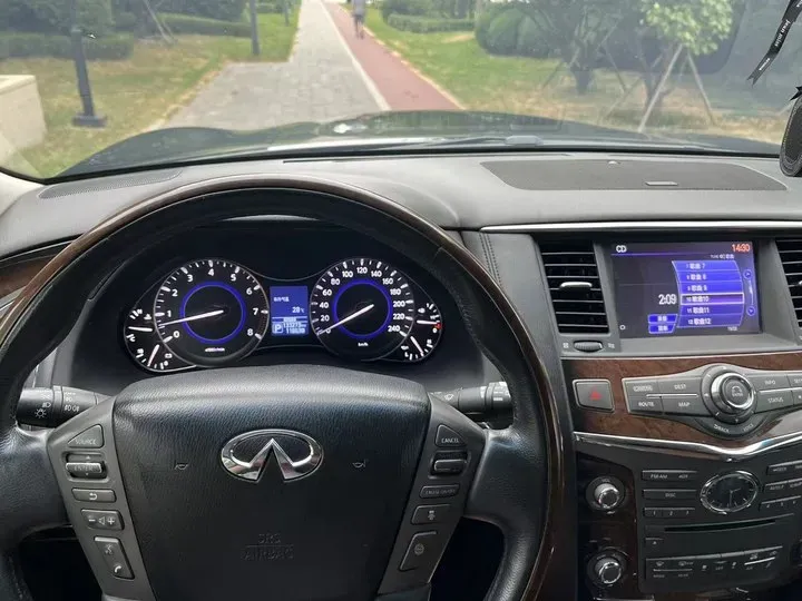 2013 Infiniti QX80 5.6L 398HP V8 7AT,autocango,china used car exporter,china ev exporter,chinese used car exporter,chinese used ev exporter