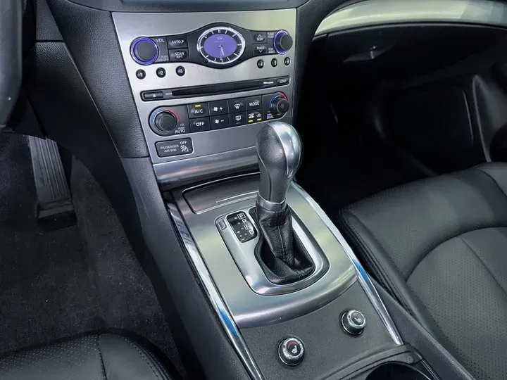 2013 Infiniti G Series 3.7L 351HP V6 7AT,autocango,china used car exporter,china ev exporter,chinese used car exporter,chinese used ev exporter