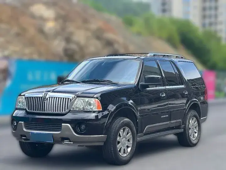 2005 Lincoln Navigator 5.4L 304HP V8 6AT