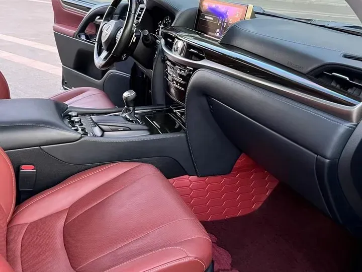 2017 Lexus LX 5.7L 367HP V8 8AT,autocango,china used car exporter,china ev exporter,chinese used car exporter,chinese used ev exporter