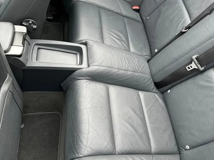 2010 Volvo C70 2.5T 230HP L5 5AT,autocango,china used car exporter,china ev exporter,chinese used car exporter,chinese used ev exporter