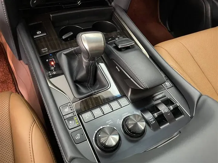 2009 Lexus LX 5.7L 367HP V8 6AT,autocango,china used car exporter,china ev exporter,chinese used car exporter,chinese used ev exporter