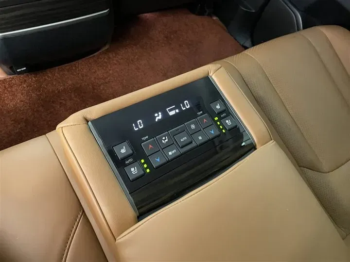 2009 Lexus LX 5.7L 367HP V8 6AT,autocango,china used car exporter,china ev exporter,chinese used car exporter,chinese used ev exporter