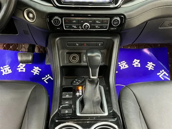 2018 Jeep Commander 2.0T 234HP L4 9AT,autocango,china used car exporter,china ev exporter,chinese used car exporter,chinese used ev exporter