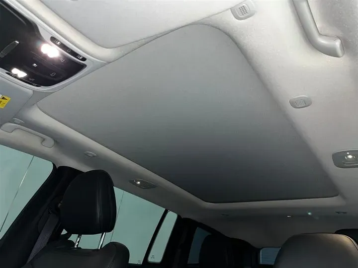 2018 Jeep Commander 2.0T 234HP L4 9AT,autocango,china used car exporter,china ev exporter,chinese used car exporter,chinese used ev exporter