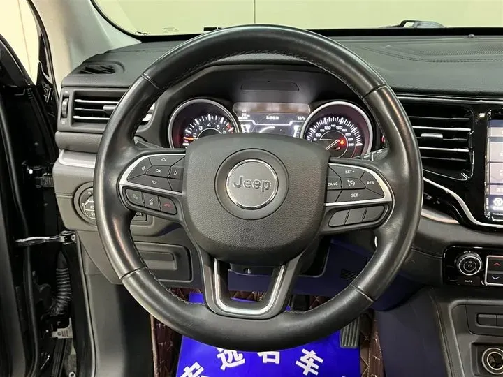 2018 Jeep Commander 2.0T 234HP L4 9AT,autocango,china used car exporter,china ev exporter,chinese used car exporter,chinese used ev exporter