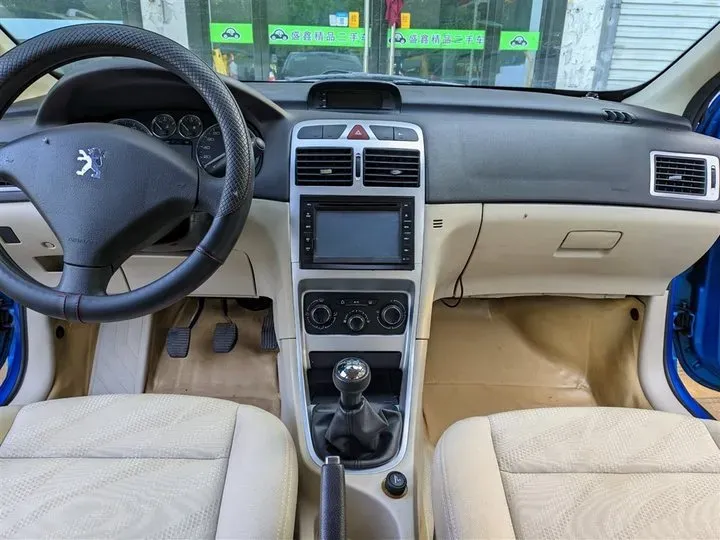 2013 Peugeot 307 1.6L 117HP L4 5MT,autocango,china used car exporter,china ev exporter,chinese used car exporter,chinese used ev exporter