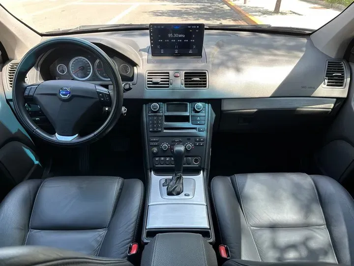 2014 Volvo XC Classic 2.5T 209HP L5 5AT,autocango,china used car exporter,china ev exporter,chinese used car exporter,chinese used ev exporter