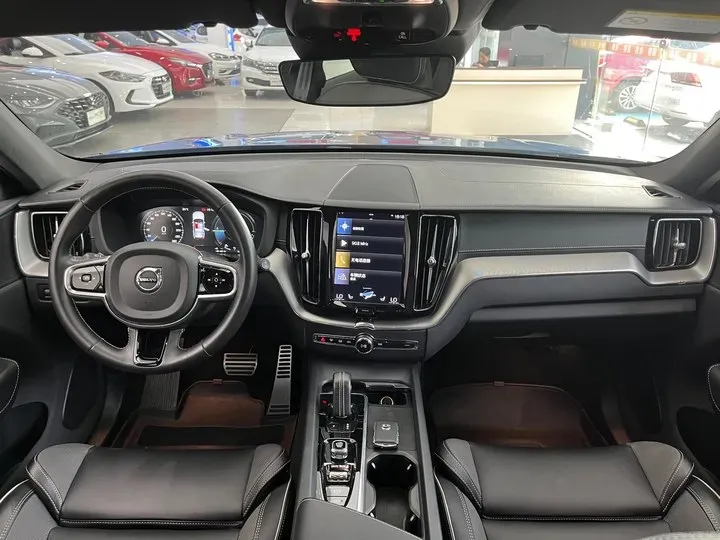 2021 Volvo XC60 2.0T 303HP L4 8AT PHEV 11.6KWH,autocango,china used car exporter,china ev exporter,chinese used car exporter,chinese used ev exporter