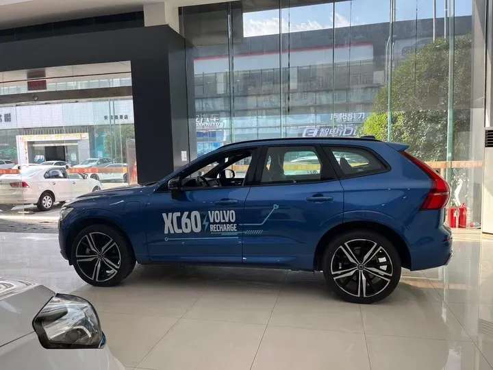2021 Volvo XC60 2.0T 303HP L4 8AT PHEV 11.6KWH,autocango,china used car exporter,china ev exporter,chinese used car exporter,chinese used ev exporter