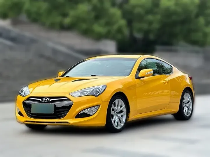 2012 Hyundai Rohens-Coupe 2.0T 260HP L4 8AT,autocango,china used car exporter,china ev exporter,chinese used car exporter,chinese used ev exporter