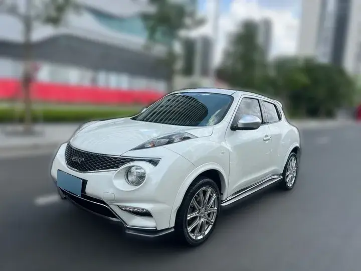 2014 Infiniti ESQ 1.6L 116HP L4 CVT