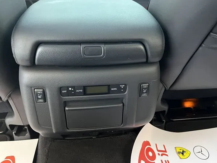 2013 Infiniti QX80 5.6L 398HP V8 7AT,autocango,china used car exporter,china ev exporter,chinese used car exporter,chinese used ev exporter