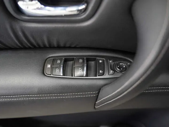 2016 Infiniti QX80 5.6L 398HP V8 7AT,autocango,china used car exporter,china ev exporter,chinese used car exporter,chinese used ev exporter