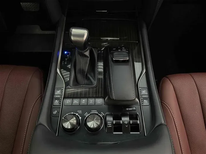 2019 Lexus LX 5.7L 367HP V8 8AT,autocango,china used car exporter,china ev exporter,chinese used car exporter,chinese used ev exporter