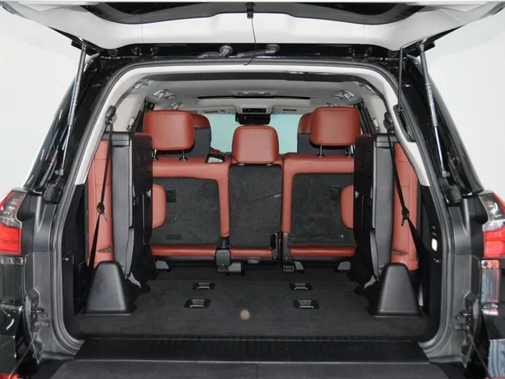 2019 Lexus LX 5.7L 367HP V8 8AT,autocango,china used car exporter,china ev exporter,chinese used car exporter,chinese used ev exporter