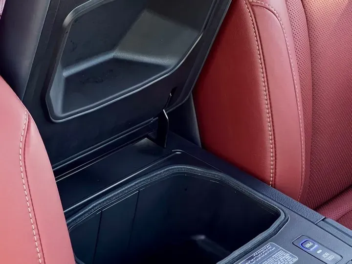 2019 Lexus LX 5.7L 367HP V8 8AT,autocango,china used car exporter,china ev exporter,chinese used car exporter,chinese used ev exporter