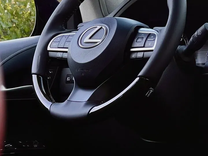 2019 Lexus LX 5.7L 367HP V8 8AT,autocango,china used car exporter,china ev exporter,chinese used car exporter,chinese used ev exporter