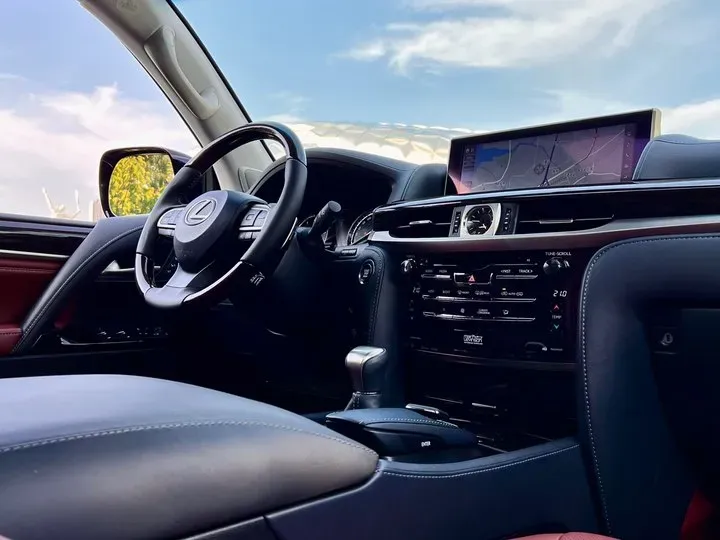 2019 Lexus LX 5.7L 367HP V8 8AT,autocango,china used car exporter,china ev exporter,chinese used car exporter,chinese used ev exporter