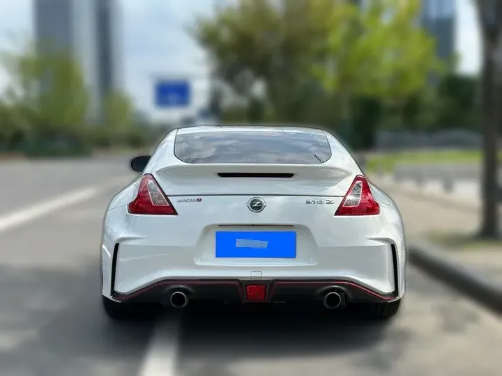 2015 Nissan 370Z 3.7L 328HP V6 7AT,autocango,china used car exporter,china ev exporter,chinese used car exporter,chinese used ev exporter