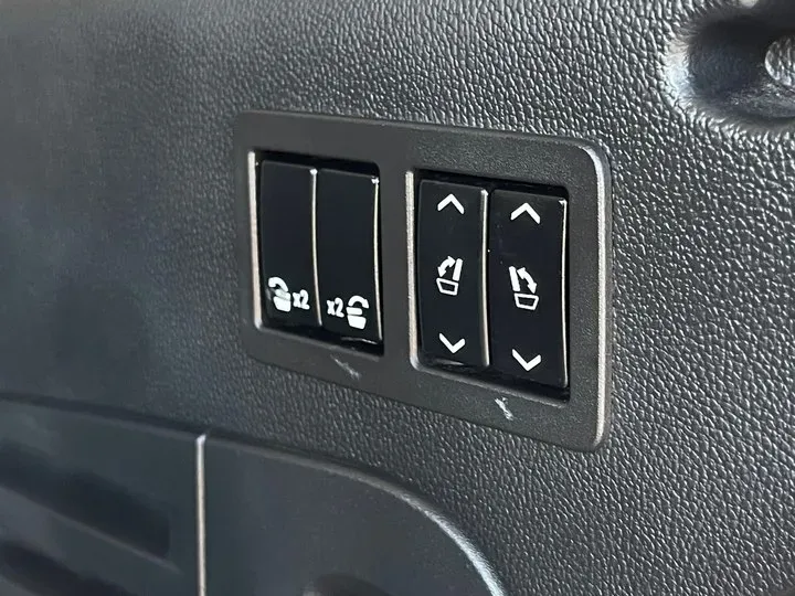 2013 Cadillac ESCALADE 6.2L 409HP V8 6AT,autocango,china used car exporter,china ev exporter,chinese used car exporter,chinese used ev exporter