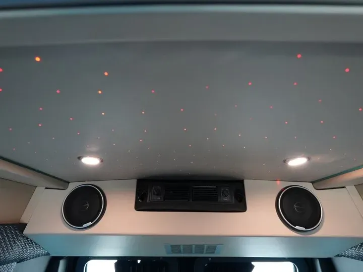 2011 Ford E350 5.4L 258HP V8 5AT,autocango,china used car exporter,china ev exporter,chinese used car exporter,chinese used ev exporter