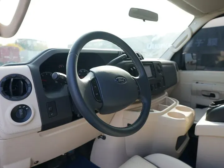 2011 Ford E350 5.4L 258HP V8 5AT,autocango,china used car exporter,china ev exporter,chinese used car exporter,chinese used ev exporter