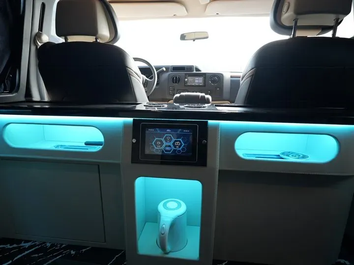 2011 Ford E350 5.4L 258HP V8 5AT,autocango,china used car exporter,china ev exporter,chinese used car exporter,chinese used ev exporter