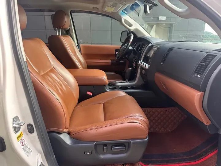 2010 Toyota Sequoia 5.7L 386HP V8 6AT,autocango,china used car exporter,china ev exporter,chinese used car exporter,chinese used ev exporter