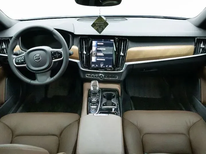 2021 Volvo S90 2.0T 303HP L4 8AT PHEV 11.6KWH,autocango,china used car exporter,china ev exporter,chinese used car exporter,chinese used ev exporter