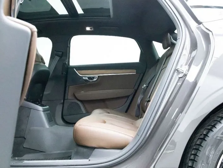 2021 Volvo S90 2.0T 303HP L4 8AT PHEV 11.6KWH,autocango,china used car exporter,china ev exporter,chinese used car exporter,chinese used ev exporter