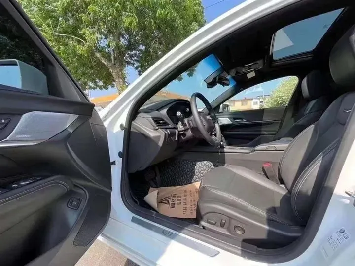 2023 Cadillac CT4 1.5T 211HP L4 8AT,autocango,china used car exporter,china ev exporter,chinese used car exporter,chinese used ev exporter