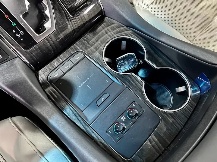 2020 Lexus LM 2.5L 117HP L4 E-CVT Hybrid,autocango,china used car exporter,china ev exporter,chinese used car exporter,chinese used ev exporter