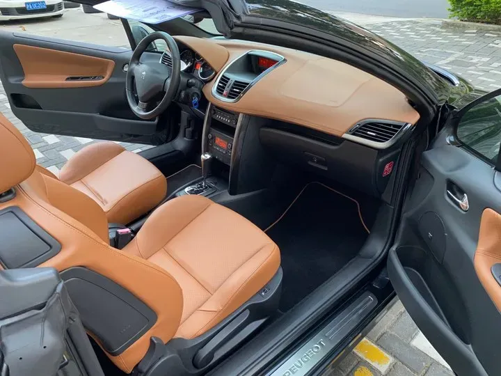 2013 Peugeot 207 1.6L 120HP L4 4AT,autocango,china used car exporter,china ev exporter,chinese used car exporter,chinese used ev exporter