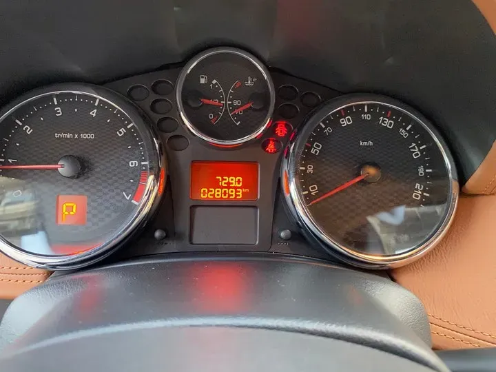 2013 Peugeot 207 1.6L 120HP L4 4AT,autocango,china used car exporter,china ev exporter,chinese used car exporter,chinese used ev exporter