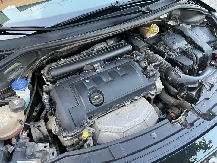 2013 Peugeot 207 1.6L 120HP L4 4AT,autocango,china used car exporter,china ev exporter,chinese used car exporter,chinese used ev exporter