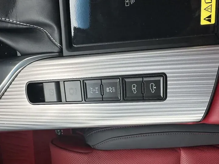 2009 Lexus LX 5.7L 367HP V8 6AT,autocango,china used car exporter,china ev exporter,chinese used car exporter,chinese used ev exporter