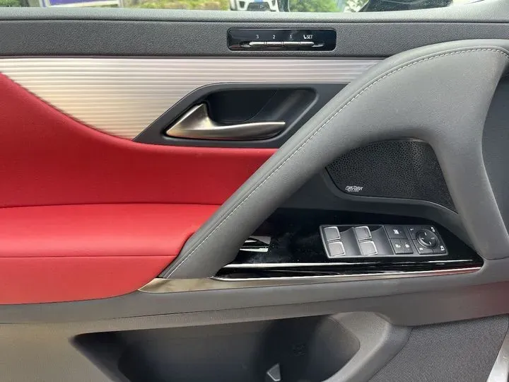 2009 Lexus LX 5.7L 367HP V8 6AT,autocango,china used car exporter,china ev exporter,chinese used car exporter,chinese used ev exporter